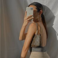 Suzanne