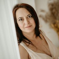 Carola