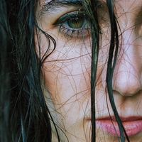 María