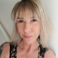 Dee